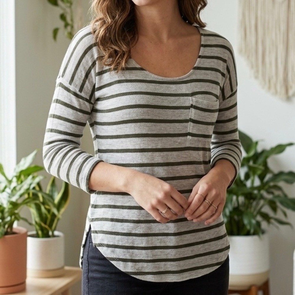 Charlotte Russe Gray & Olive Green Striped 3/4 Shirt Size Medium Y2K Vibe